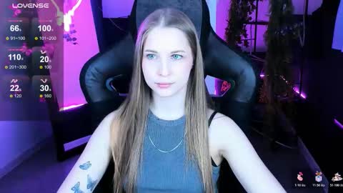 Snapshot of cutemousee chatting on October 24, 2025, 8:44 am Rina online show from October 24, 2025, 8:44 am