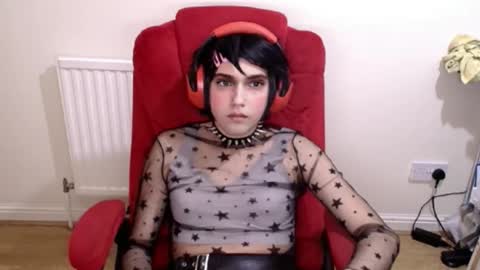 Snapshot of cutest_princess chatting on December 4, 2025, 11:57 pm cutest_princess online show from December 4, 2025, 11:57 pm
