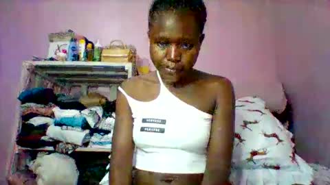 cutezola online show from September 20, 2025, 5:19 am