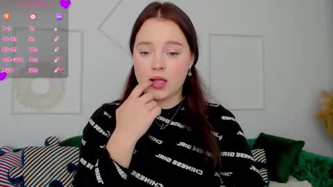 Snapshot of cutie__cutiee_ chatting on October 3, 2025, 9:45 pm Nika online show from October 3, 2025, 9:45 pm