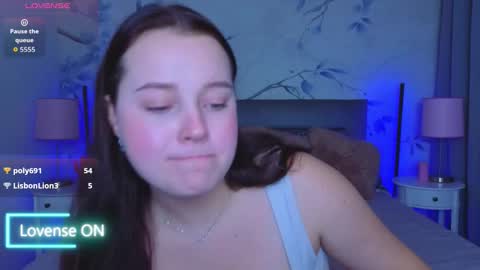 Snapshot of cutie__cutiee_ chatting on October 10, 2025, 9:03 pm Nika online show from October 10, 2025, 9:03 pm