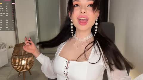 Snapshot of cutie_anna chatting on October 21, 2025, 7:58 pm Anna and Nick online show from October 21, 2025, 7:58 pm