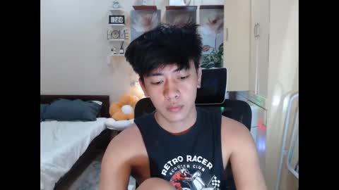 Snapshot of cutie_cumshow chatting on November 21, 2025, 7:34 pm Neil Taylor online show from November 21, 2025, 7:34 pm