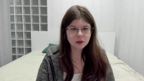 cutie_lory online show from March 9, 2025, 1:25 am