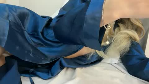 Snapshot of cutie_n111 chatting on March 29, 2026, 3:45 pm Call me cutie online show from March 29, 2026, 3:45 pm