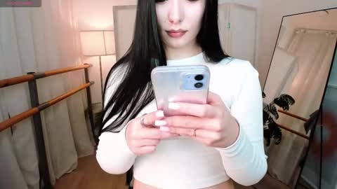 Snapshot of cutie_peachyy chatting on January 18, 2026, 9:07 pm Monica online show from January 18, 2026, 9:07 pm