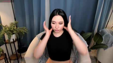 Snapshot of cutie_peachyy chatting on February 11, 2026, 8:47 pm Monica online show from February 11, 2026, 8:47 pm