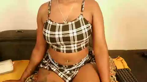 Snapshot of cutie_pumpkin_ chatting on February 18, 2026, 1:51 pm CUTIE online show from February 18, 2026, 1:51 pm