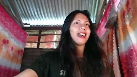 cutie_rona online show from December 15, 2025, 6:06 am