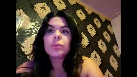 Snapshot of cutieechloe chatting on December 31, 2024, 1:15 am iiammeni online show from December 31, 2024, 1:15 am