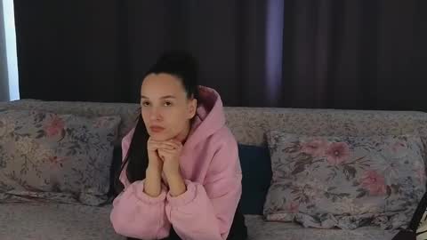 Trisha  online show from April 15, 2026, 7:37 am