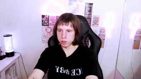 cutiekai_ online show from March 14, 2026, 9:31 pm