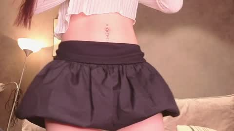 cutieleyla online show from May 6, 2026, 9:42 pm