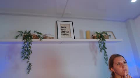 Snapshot of cuttie_blondie_dh chatting on February 12, 2026, 11:27 am Laura online show from February 12, 2026, 11:27 am