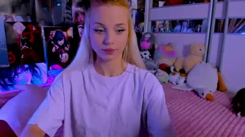 Snapshot of cuttie_ponyy chatting on July 25, 2026, 8:17 pm Nora online show from July 25, 2026, 8:17 pm