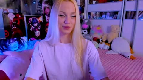 Snapshot of cuttie_ponyy chatting on July 28, 2026, 8:23 pm Nora online show from July 28, 2026, 8:23 pm