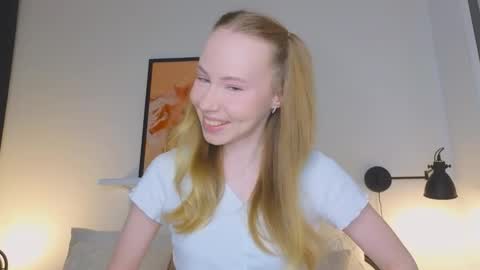 Snapshot of cuute_angell chatting on October 2, 2025, 5:09 pm Virginia See you on Sunday online show from October 2, 2025, 5:09 pm