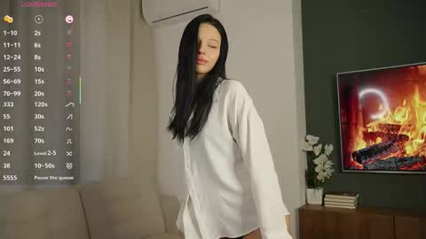 Snapshot of cwenbrayton chatting on October 29, 2025, 7:10 am Cwen online show from October 29, 2025, 7:10 am