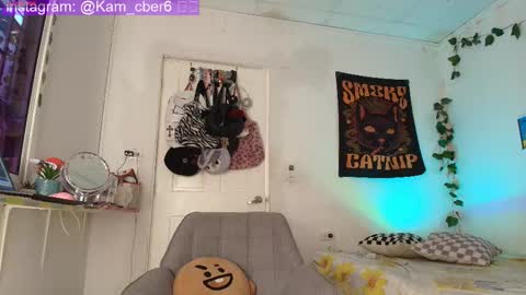 Camila online show from September 24, 2025, 3:48 pm