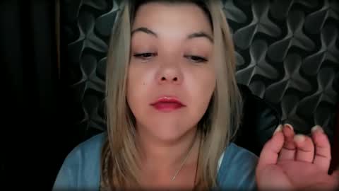 Snapshot of cyberdomme chatting on September 17, 2025, 11:17 pm Full time mean bitch. online show from September 17, 2025, 11:17 pm