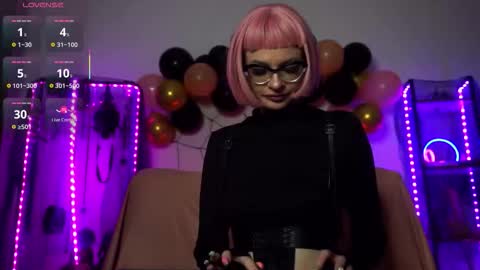 Snapshot of cyberxgoddess_ chatting on October 25, 2025, 11:43 pm Lily Goddess online show from October 25, 2025, 11:43 pm