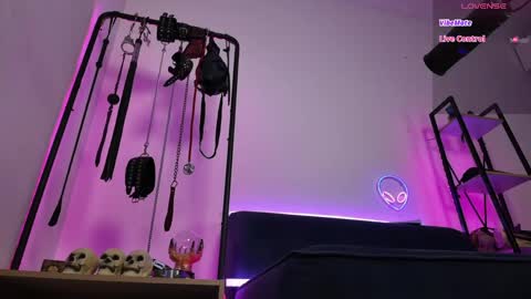 Lily Goddess online show from April 19, 2026, 12:43 am