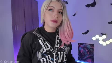 Snapshot of cyberzoe chatting on October 28, 2025, 10:41 am cyber zoe online show from October 28, 2025, 10:41 am