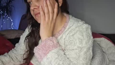 Snapshot of cyndee_winter chatting on October 22, 2025, 7:35 pm Cyndee Winter online show from October 22, 2025, 7:35 pm