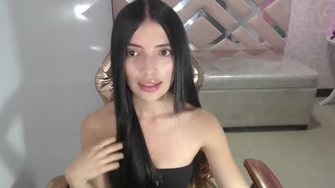 Snapshot of cynthia_ch chatting on October 1, 2025, 3:56 am CINTIA ARAUJO online show from October 1, 2025, 3:56 am