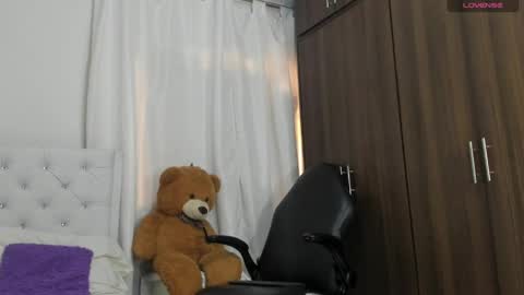 cyntia online show from May 9, 2026, 1:16 pm