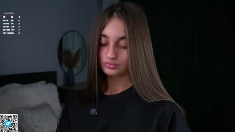 Isabella online show from October 27, 2025, 1:09 am