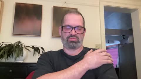 d4ddy858 online show from December 15, 2025, 8:46 pm