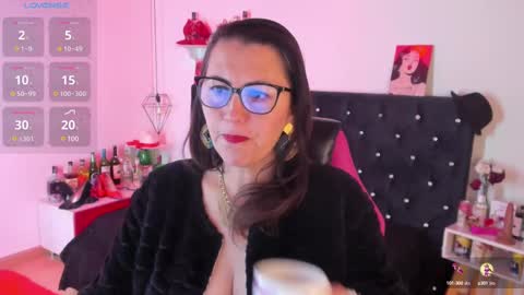 Snapshot of d_martii chatting on February 15, 2025, 12:01 pm Mia online show from February 15, 2025, 12:01 pm