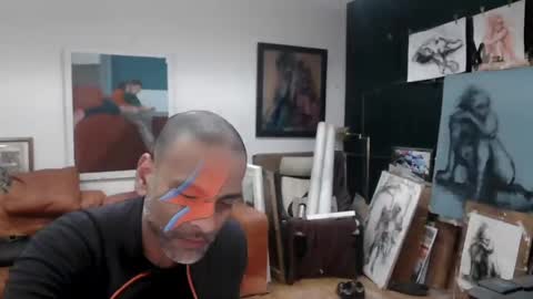 Snapshot of d_w_londonboy chatting on December 19, 2024, 11:39 am d w londonboy online show from December 19, 2024, 11:39 am