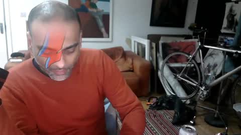 Snapshot of d_w_londonboy chatting on December 21, 2024, 3:25 am d w londonboy online show from December 21, 2024, 3:25 am