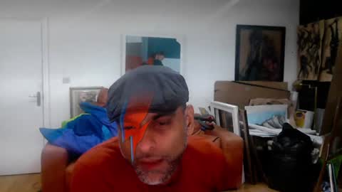 Snapshot of d_w_londonboy chatting on January 18, 2025, 10:28 pm d w londonboy online show from January 18, 2025, 10:28 pm