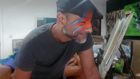 Snapshot of d_w_londonboy chatting on January 19, 2025, 7:36 am d w londonboy online show from January 19, 2025, 7:36 am