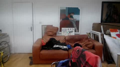 Snapshot of d_w_londonboy chatting on January 31, 2025, 2:37 am d w londonboy online show from January 31, 2025, 2:37 am