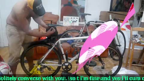 Snapshot of d_w_londonboy chatting on January 31, 2025, 11:56 am d w londonboy online show from January 31, 2025, 11:56 am