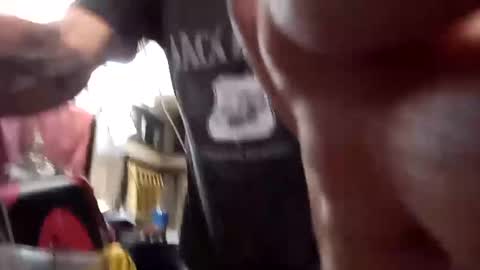 da692807 online show from October 5, 2025, 2:54 am