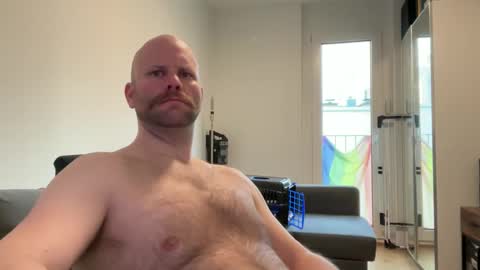 Snapshot of da_flows chatting on April 3, 2026, 4:27 pm da_flows online show from April 3, 2026, 4:27 pm