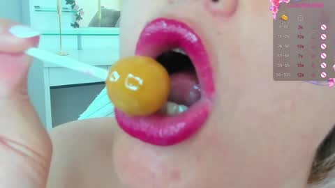 dabby_dark online show from May 8, 2026, 8:41 am
