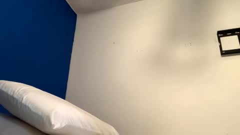 Jewbb online show from February 12, 2026, 11:55 pm