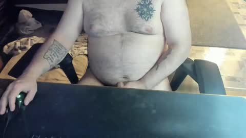 Snapshot of dadbodfatrod chatting on February 23, 2025, 10:53 pm Daddy online show from February 23, 2025, 10:53 pm