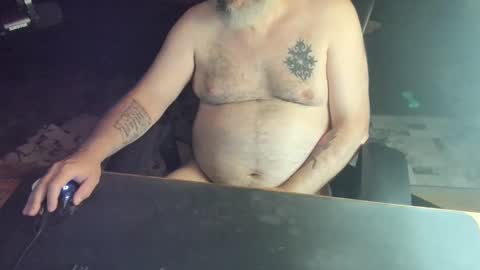 Snapshot of dadbodfatrod chatting on September 21, 2025, 11:50 pm Daddy online show from September 21, 2025, 11:50 pm