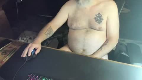 Snapshot of dadbodfatrod chatting on November 17, 2025, 10:59 pm Daddy online show from November 17, 2025, 10:59 pm