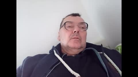 Snapshot of daddy91964 chatting on December 7, 2024, 12:24 pm daddy91964 online show from December 7, 2024, 12:24 pm