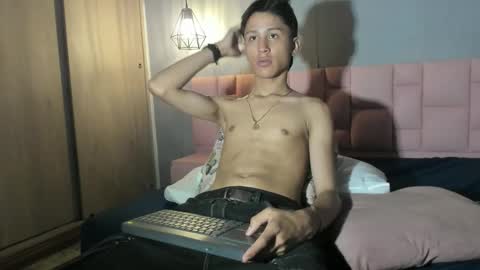 Snapshot of daddy_darcks chatting on September 13, 2025, 6:18 pm daddy_darcks online show from September 13, 2025, 6:18 pm