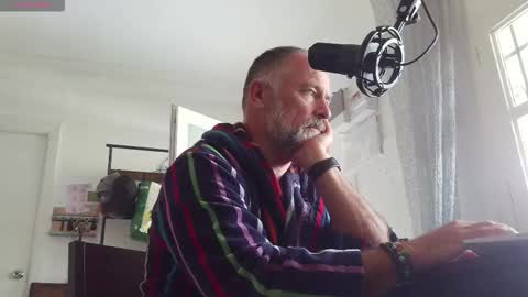 DaddyBear online show from November 1, 2025, 11:56 am