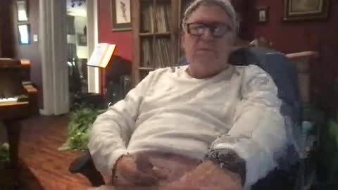 Snapshot of daddycok4 chatting on January 20, 2025, 1:21 pm DaddyCok4 online show from January 20, 2025, 1:21 pm